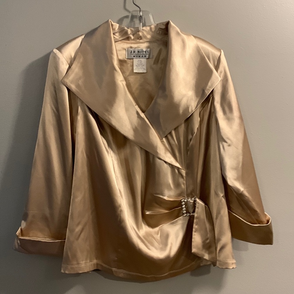 JR Nites Blouse. Size 18W. Gold with faux Rhinestone belt.